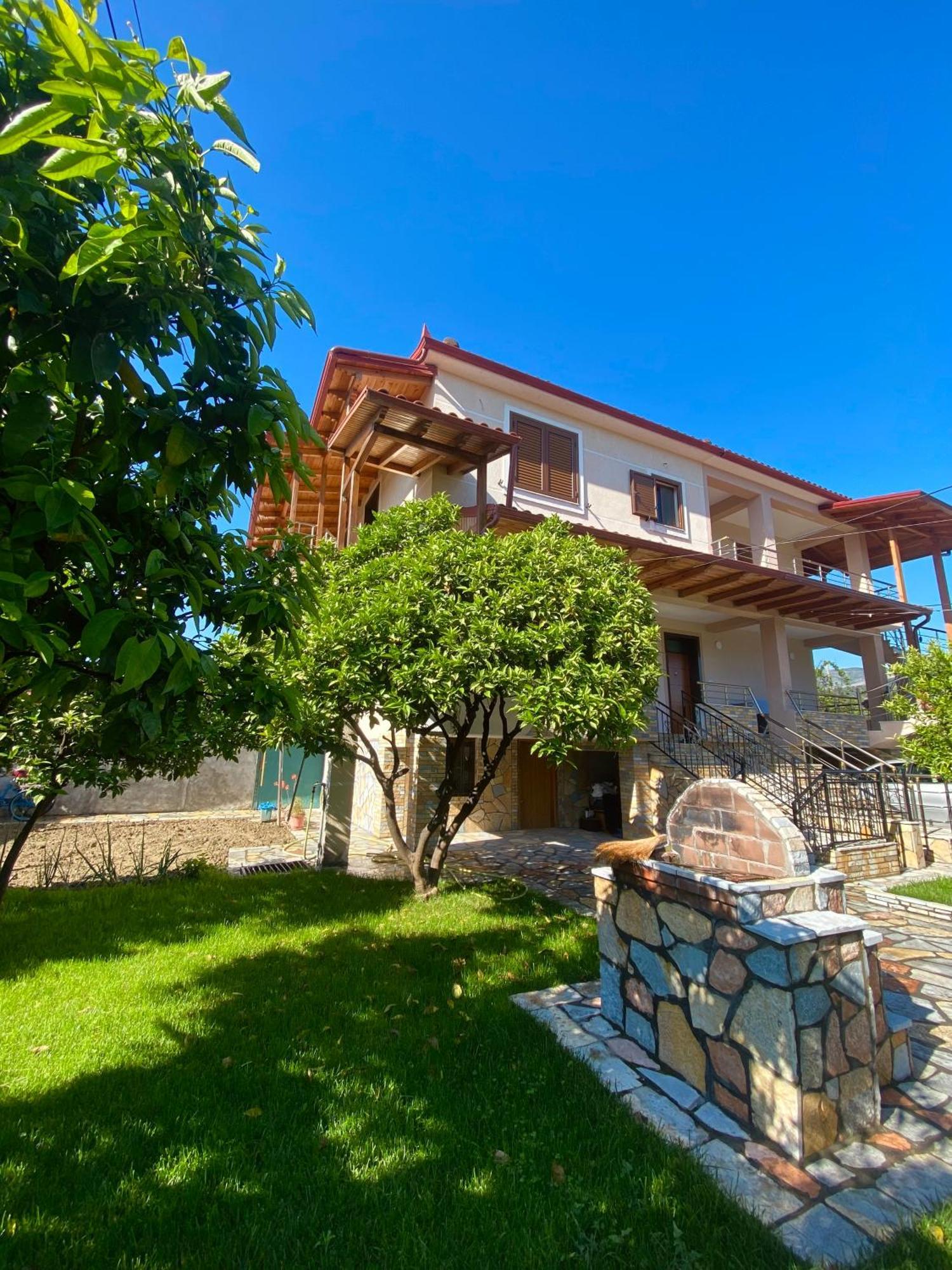 Villa Berat Exterior foto