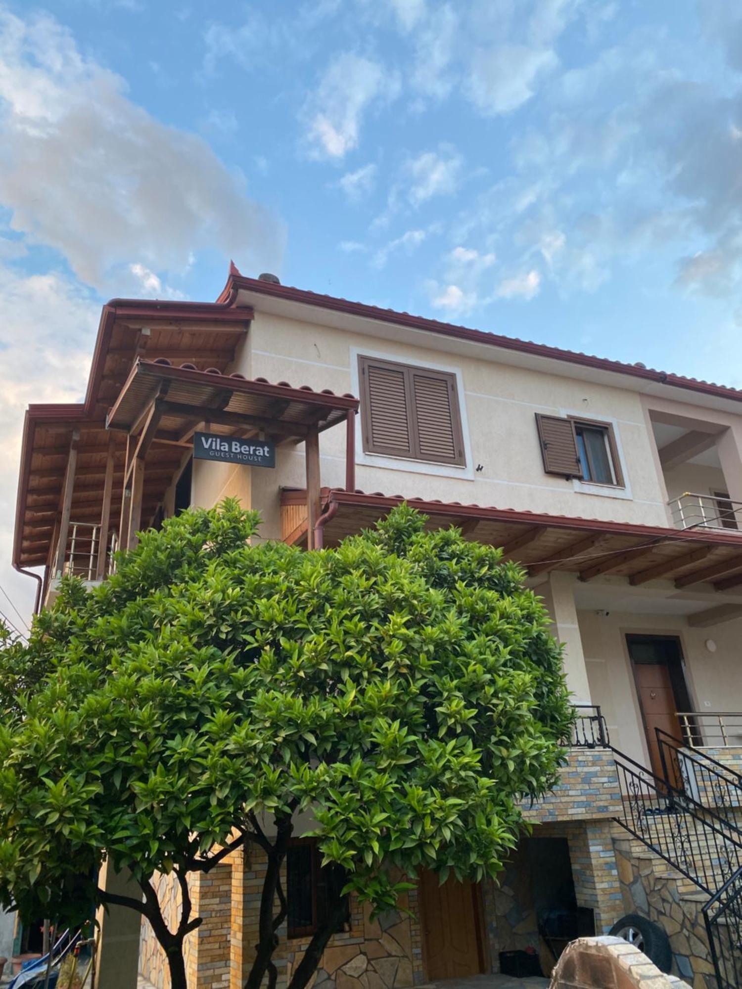 Villa Berat Exterior foto