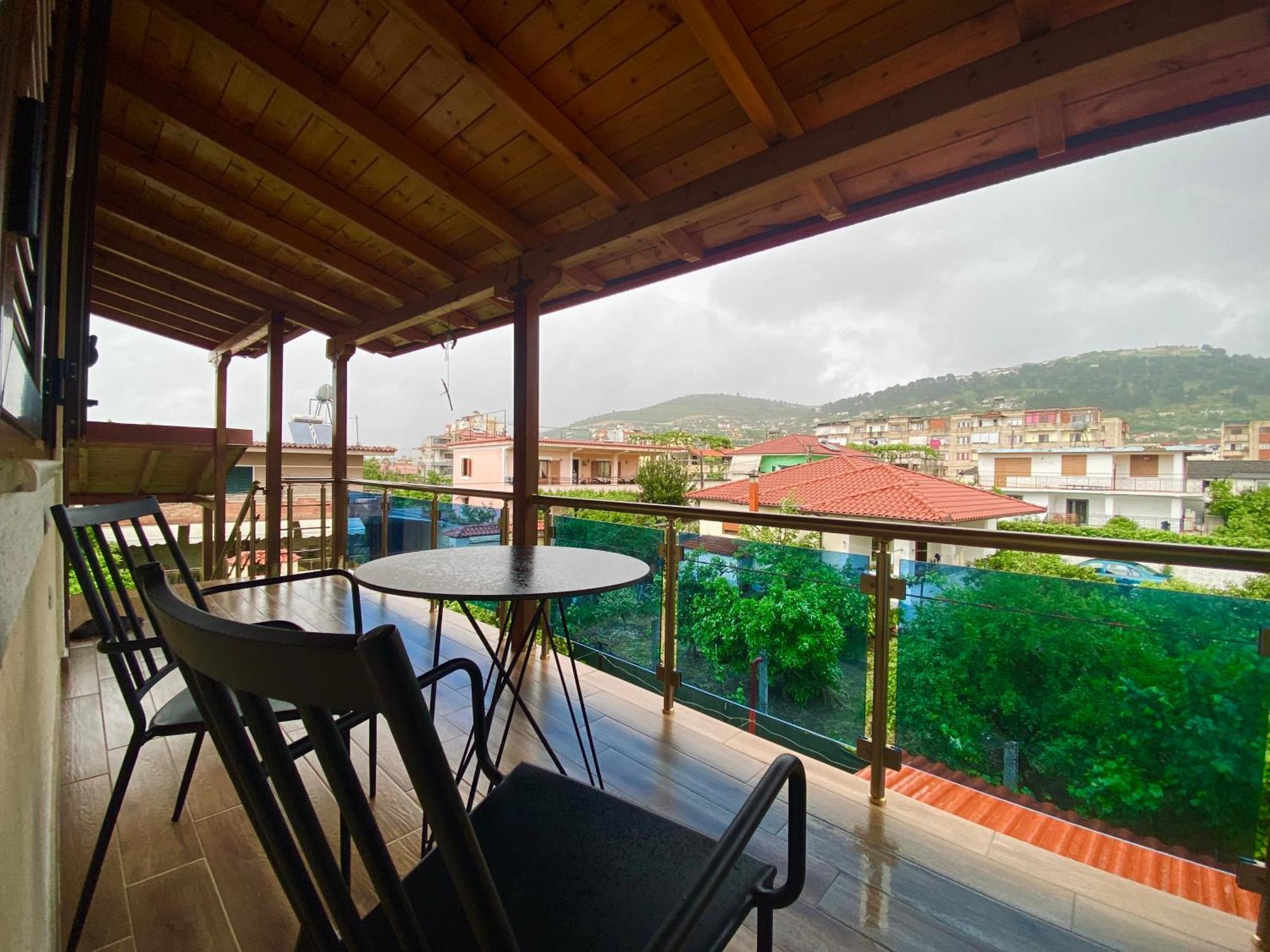 Villa Berat Exterior foto